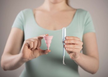 tampon vs period cup